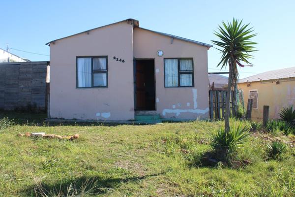 Sizwe Mlungwana Properties is excited to bring this house on the market. The property boast two bedrooms, kitchen, sitting room and a ...