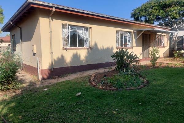 Show B Properties is proud to bring this lovely home up for rent.
This house has ample space with a spacious yard, it is ...