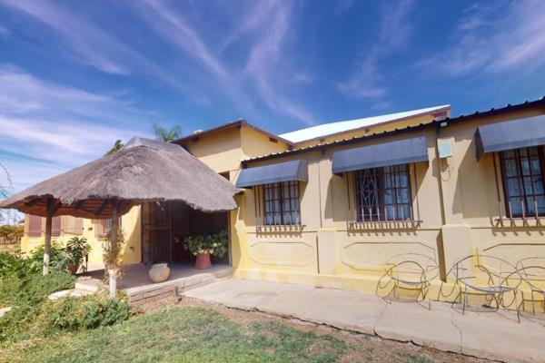 EXCEPTIONAL SMALLHOLDING NEAR UPINGTON - A TRANQUIL RETREAT WITH MODERN COMFORTS

Escape to your own serene oasis just 16 km from ...