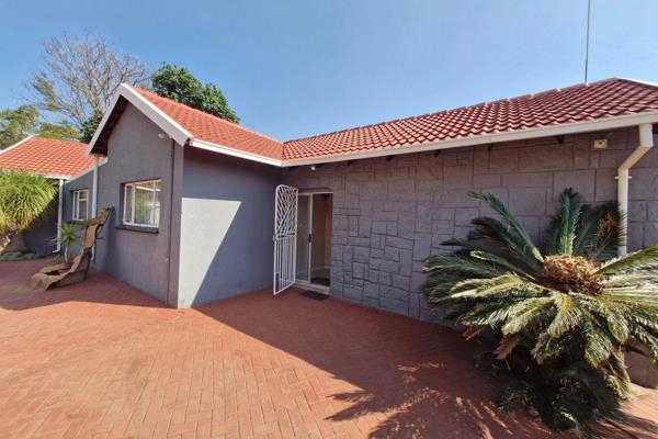 This beautiful office space is to rent in Rooihuiskraal
Perfect for multipe business ...