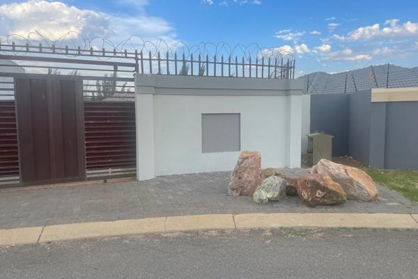 NATURENA ……R1,195,000

FAMILY HOME WITH GREAT POTENTIALS

Well looked after property  consist of 3 large bedrooms , 2 moden bathrooms ...