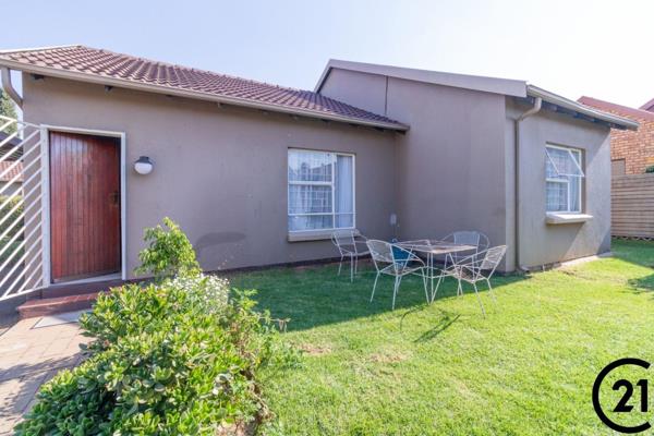 Situated in the secure and tranquil area of Pomona, this cosy home boasts  2 fully tiled ...