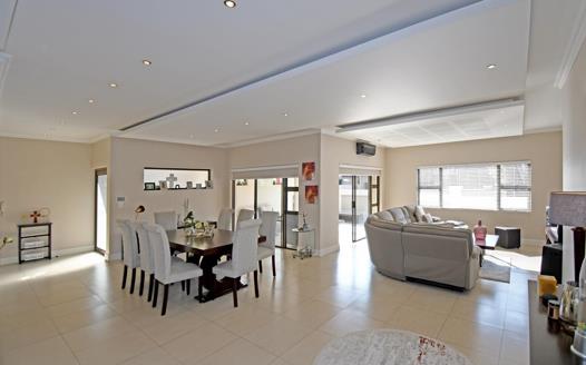 4 Bedroom House for sale in Greenstone Hill