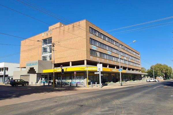 7638M&#194;&#178; Building For Retail &amp; Commercial Use In Pretoria For ...