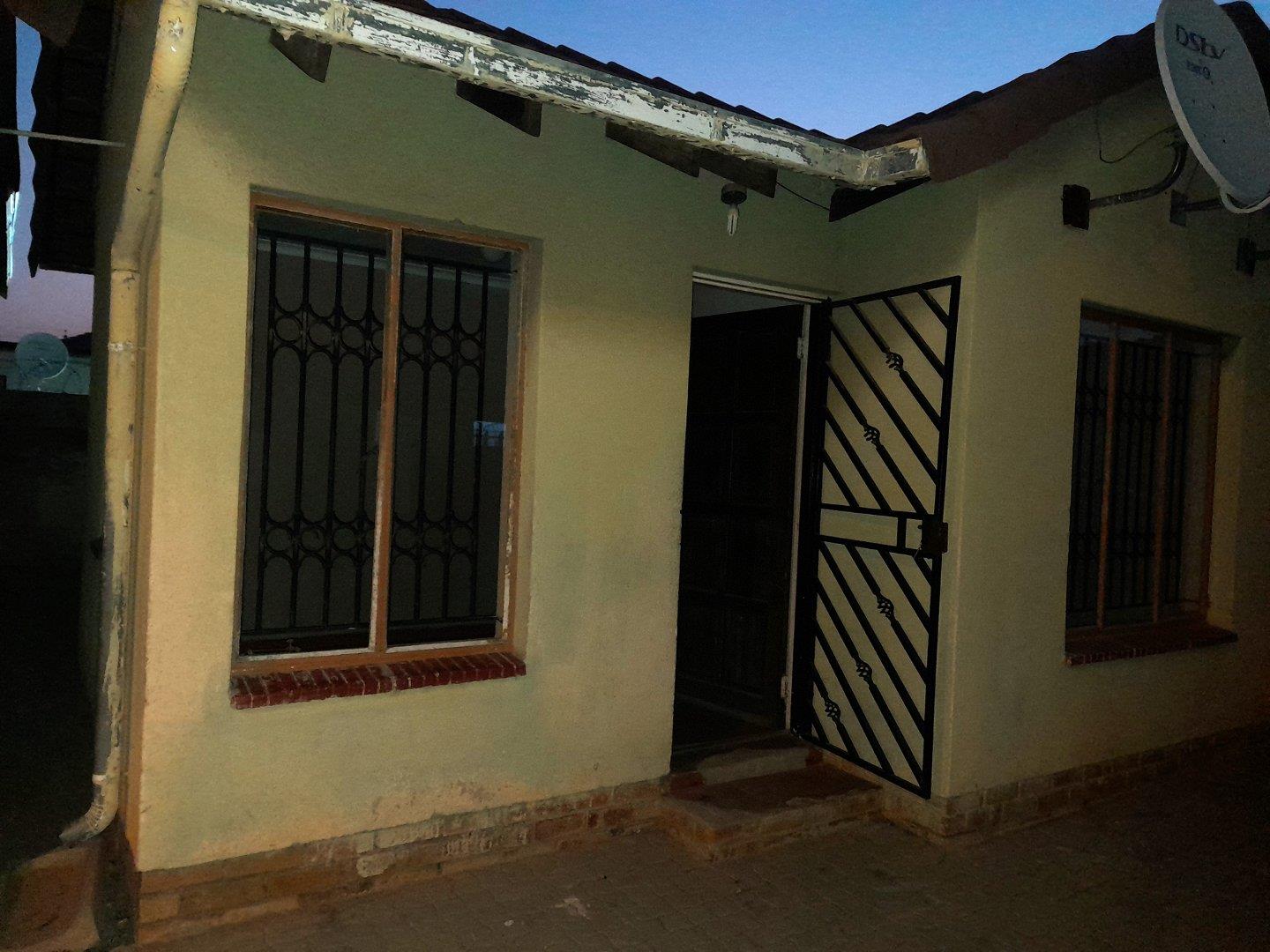 Rabie Ridge Property : Property and houses to rent in Rabie Ridge ...