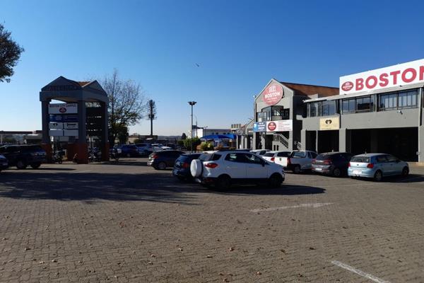 This 183m2 Commercial retail unit to let in Alberton, New
Redruth. This ground floor ...