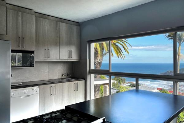 This apartment comprises of the entire middle level of the house. All the rooms have a panoramic view of the ocean and the pristine ...