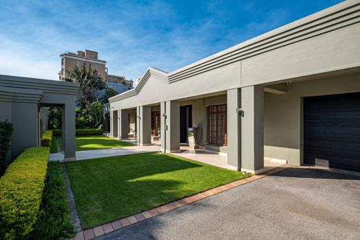 6 Bedroom House for sale in Summerstrand