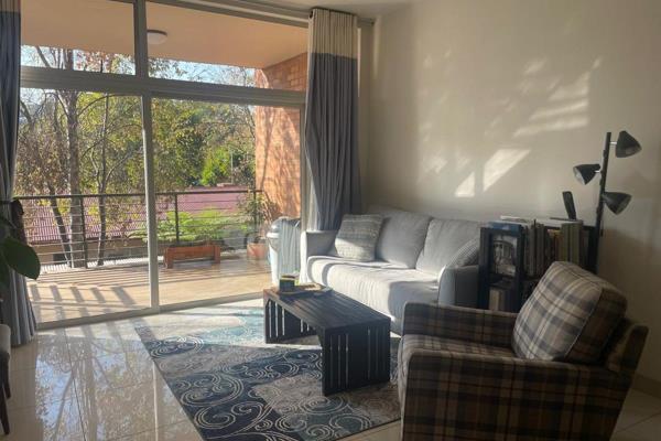 Lovely modern 2 bedroom flat - 1 fully modern bathroom.  Open plan living area with sliding door to the balcony. Modern kitchen with ...