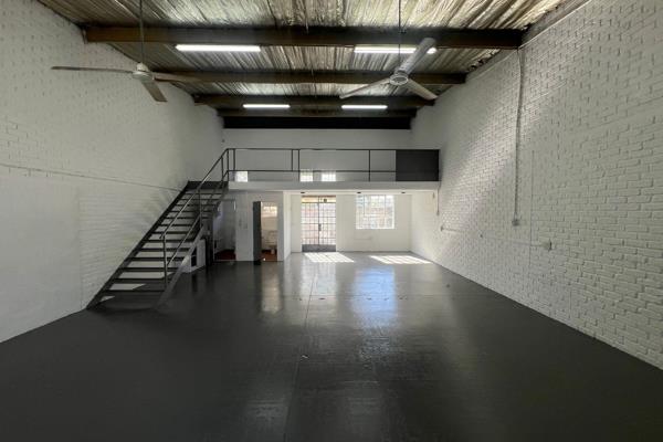 Mini Warehouse Unit 2 

**Description:**
This well-maintained mini warehouse of 125 m2 ...