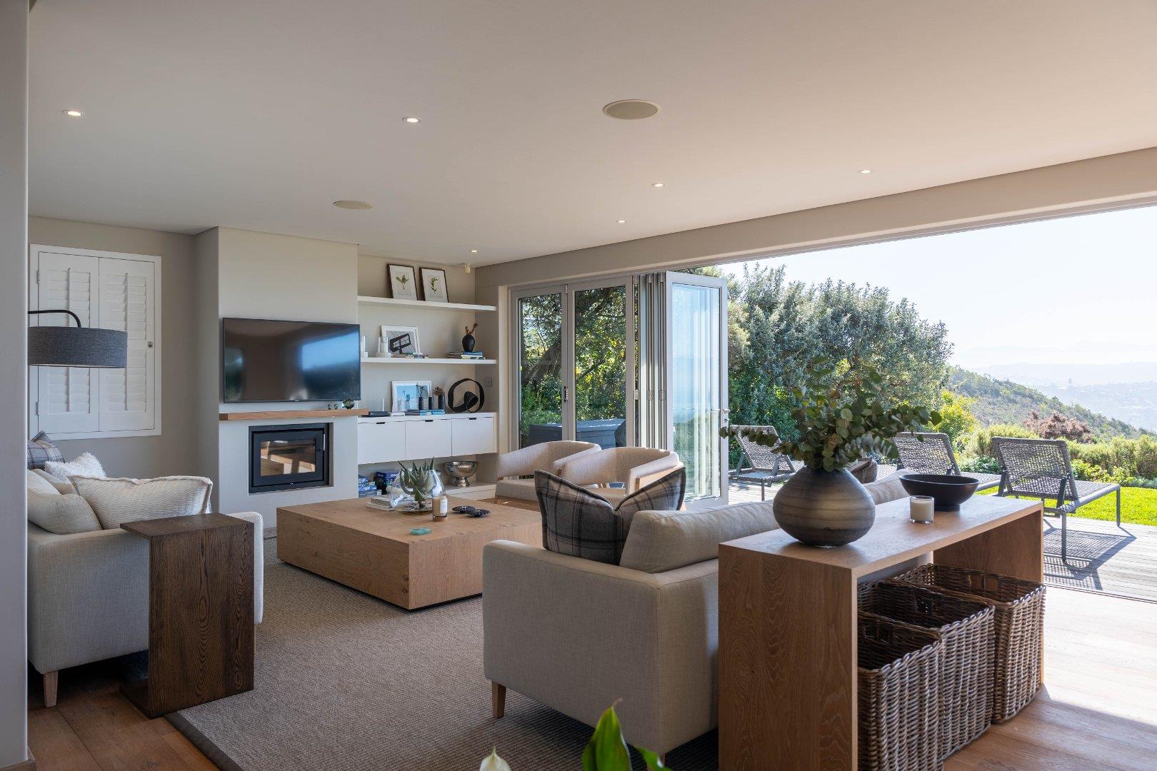 Photo of 4 Bedroom House to rent in Whale Rock Ridge