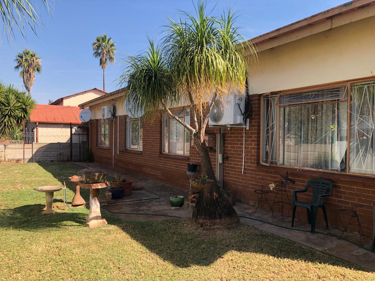 3 Bedroom House for sale in Danville P24114487743