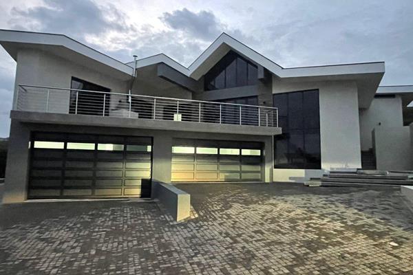 Stunning Newly Built House in Fisherman&#39;s Village, Dana Bay walking distance from ...