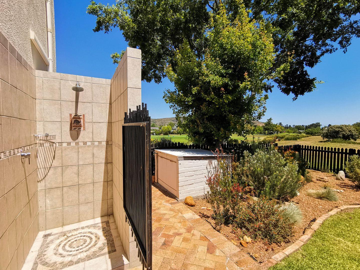 Photo of 1 Bedroom Apartment / flat to rent in Erinvale Golf Estate
