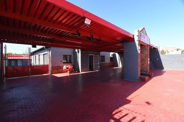 Prime commercial property in springs central.

This prime commercial property is ideally situated for insurance brokers, doctors ...