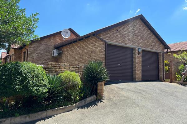 Beautiful 3 Bedroom Townhouse for sale in Noordhang, Randburg

This home offers

3 Bedrooms, 2 bathrooms, kitchen with breakfast ...