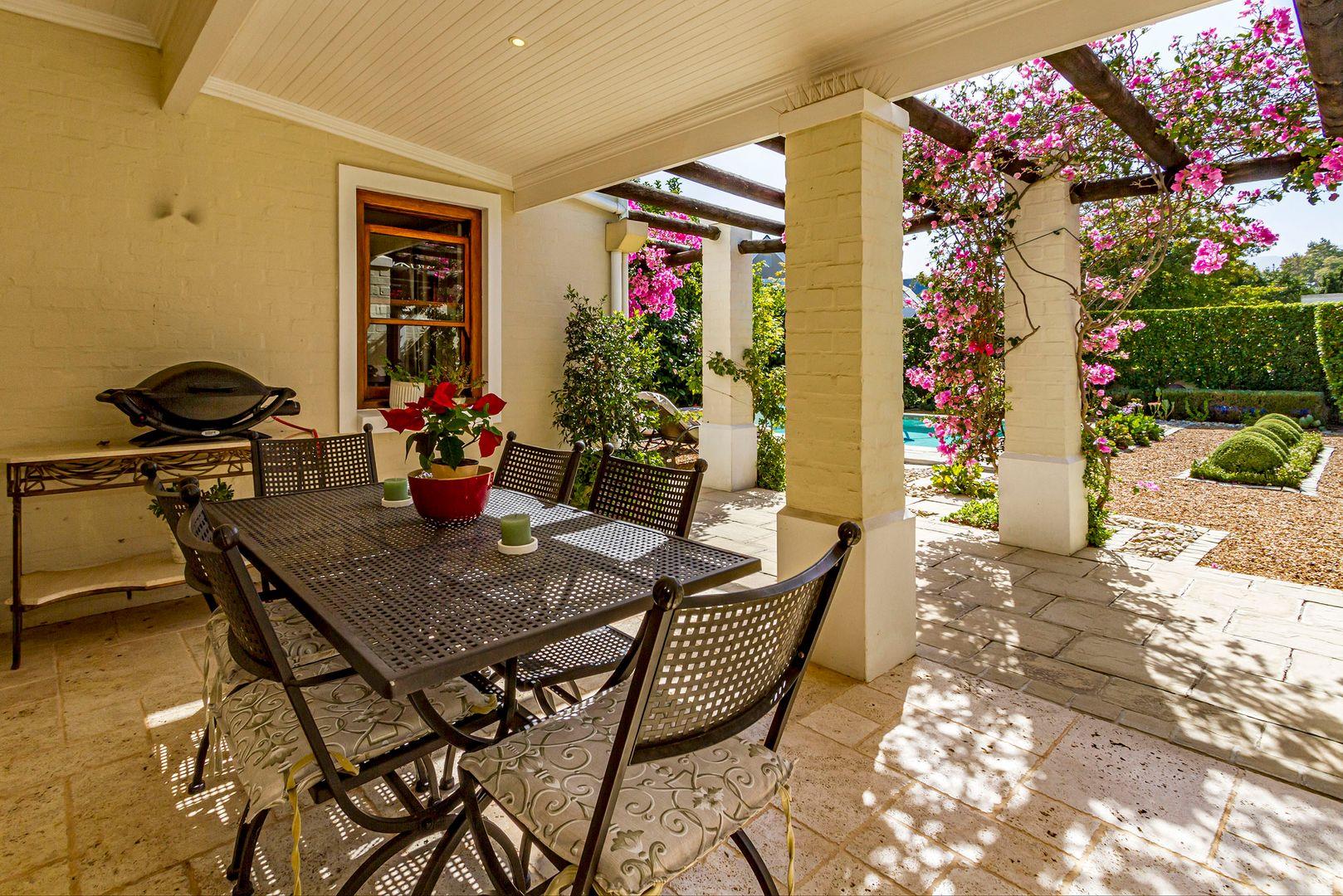 Photo of 2 Bedroom House to rent in Erinvale Golf Estate