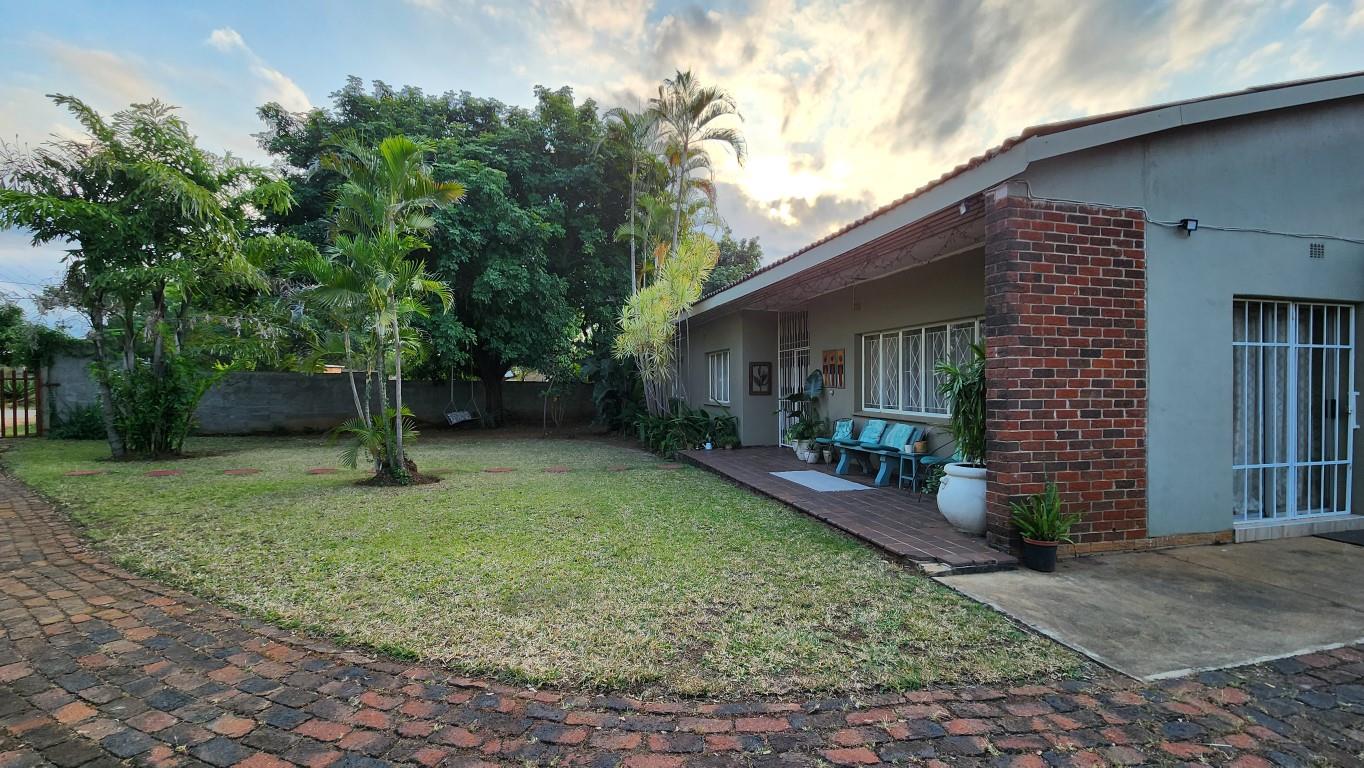 3 Bedroom House for sale in Hectorspruit P24114492896