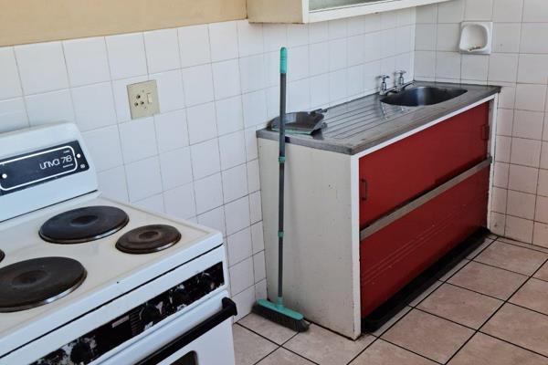 Lock-up and go ...Bright suuny and spacious studio apartment well maintained  and secure...Ideal for single person with-in walking ...