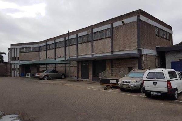 Warehouse and Office: 652 sqm
Power: 60 Amps
Parking: 8 bays

Purchase Price: R5,500,000