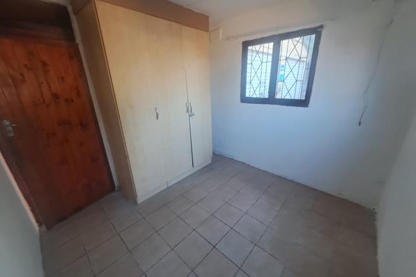 2 bedroom one with built-ins.one bathroom and toilet.fully fenced with electric gate and ...