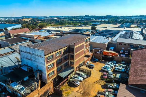 Seize an incredible investment opportunity in the heart of Johannesburg’s industrial hub! Located on Booysens Industrial Road in Selby ...