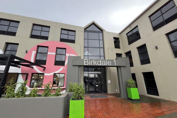 355 square meter ground floor office to let in Mowbray. River Park is ideally situated ...