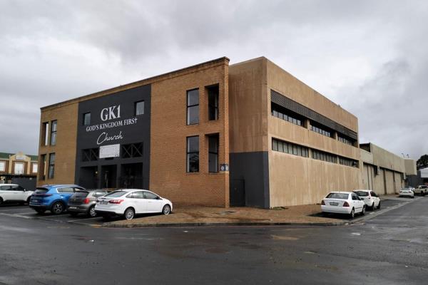 Experience the ultimate office building in the heart of Durbanville Central close to ...