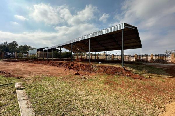 This industrial facility is a 525sqm building set on a 1,650sqm enclosed stand. The unit ...