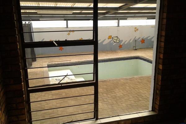 The property is 1315 square meters. The house under the roof is 509 sq m (these are only estimates). The previously operated swim ...