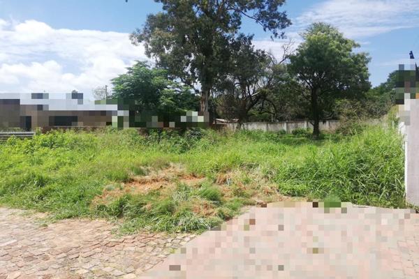 704 sqm Vacant stand for sale in Lady Selbourne

In a nice , quiet area, close to ...