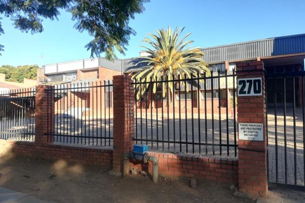 This is a 2855 square metre  commercial property located in a busy area in Pretoria West. The property is of multi-purpose use. May be ...