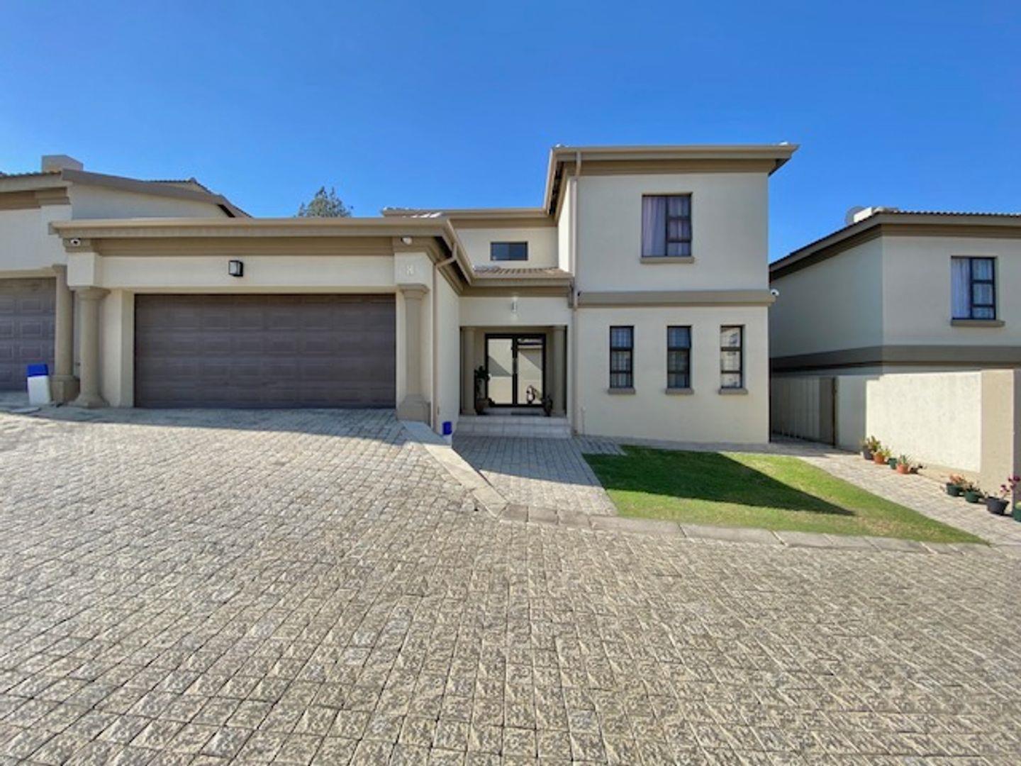 Kyalami Hills Property Townhouses for sale in Kyalami Hills