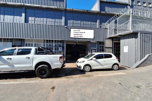 This is a neat and well maintained mini factory/ warehouse that is available for sale in Pinetown. The unit is approximately 320sqm and ...