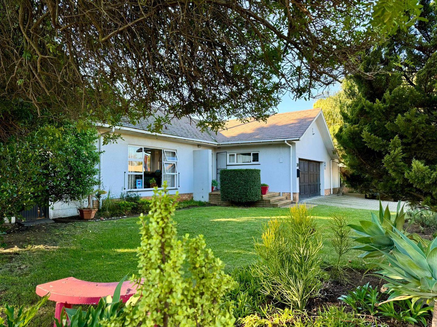 La Rochelle, Bellville Property Property and houses for sale in La Rochelle, Bellville