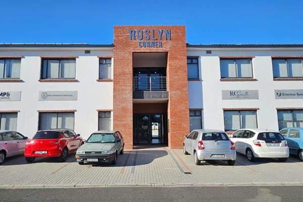 This neat office space is located on the first floor at Roslyn corner in Brackenfell. Consist of 6 x offices, storeroom and kitchenette ...