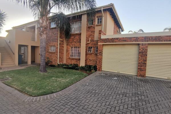 On show ... Strictly by appointment only! 

Situated on the foot of the Magaliesberg, this beautiful townhouse is close to Schools ...