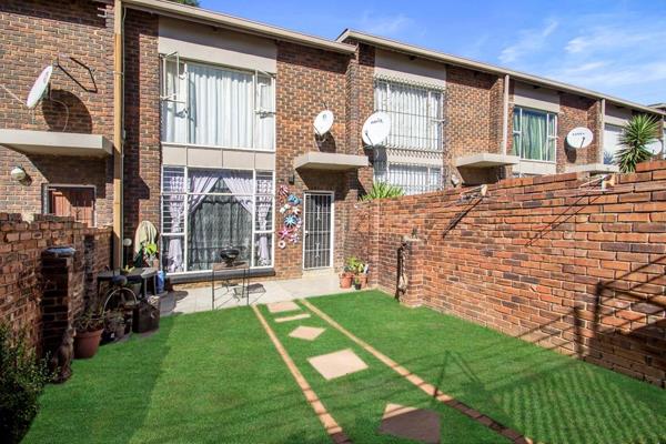 ****Best Offers from R500,000****
***Seller is asking R550,000***

Welcome to your new 2 bedroom townhouse located in the heart of a ...