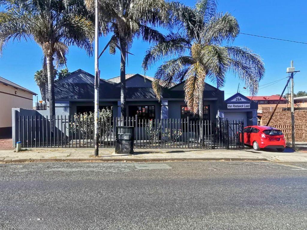 Commercial property to rent in Florentia P24114515314