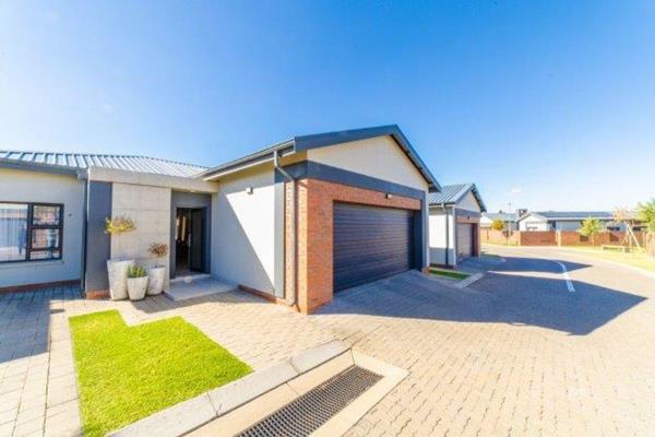 Let your creativity run wild in this beautiful, move in ready, quality home- The red brick exterior wall catches your eye as you enter ...