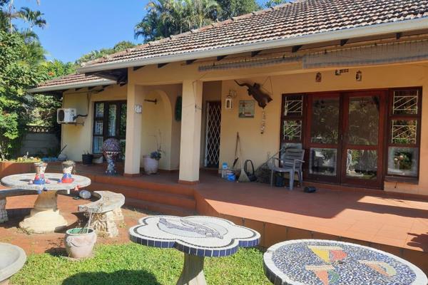 4 Bedroom home has become available in a sought after area in Durban North. 
It comprises of 4 bedrooms, 2 bathrooms and a guest loo. ...