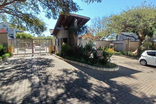 Great Investment opportunity - tenant in place at R10.k per month

1st floor 2 ...