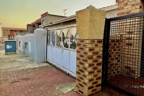 Spacious Family Home with Income Potential in Pimville, Soweto

Discover the charm and potential of this expansive property located in ...