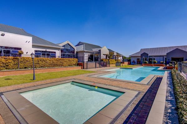 Live an active, secure, lifestyle in this sought after complex in harmony with the beauty of the Modderfontein Reserve located on the ...