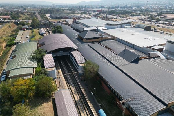 Shopping Centre, Tsamaya Avenue, Mamelodi, For Sale R54m

Floor Area 6 492 m2 @ R8 320 ...