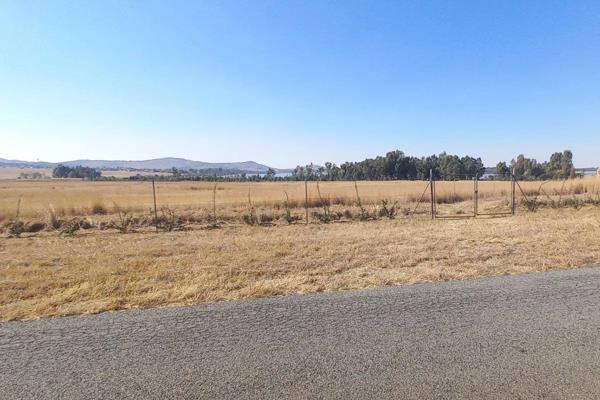 Invest in this beautiful 3.19-hectare plot on the banks of the Vaal dam. Well situated and awaits development.


Disclaimer: In ...