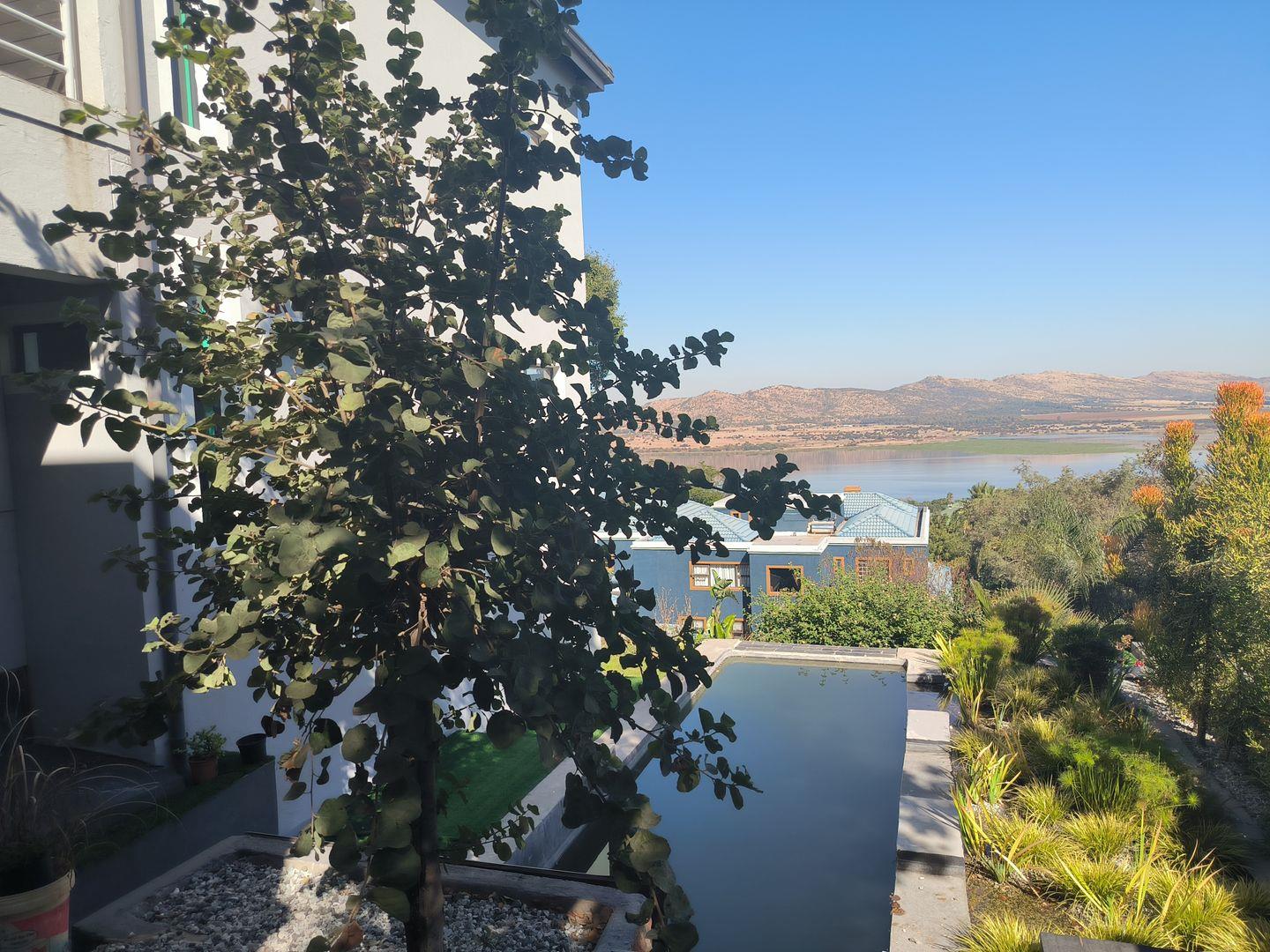 4 Bedroom House to rent in Kosmos Ridge P24114523393