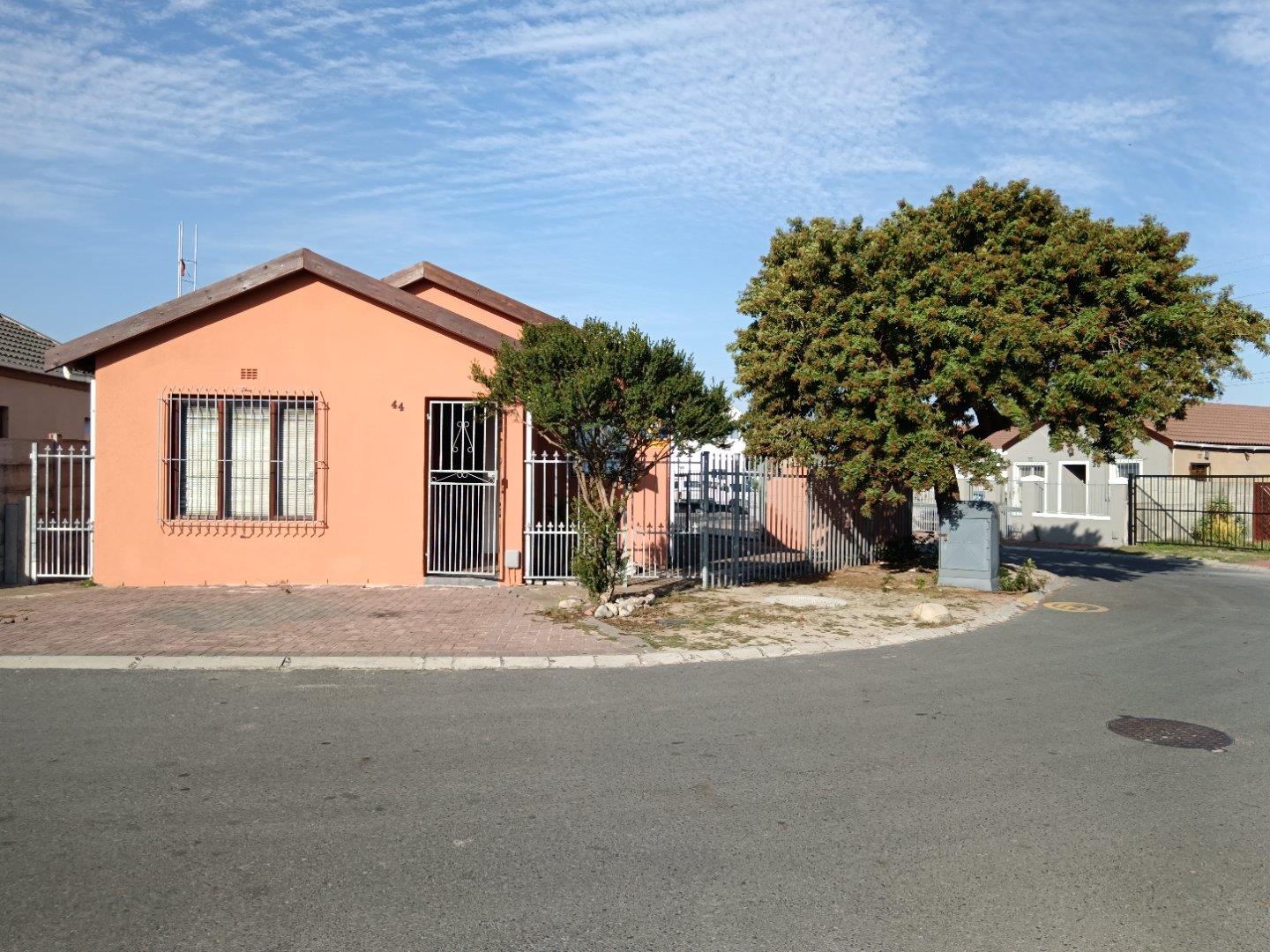 3 Bedroom House for sale in Highbury Park P24114523652