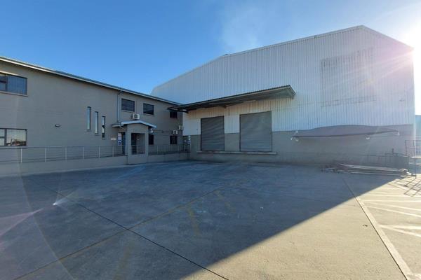 4915 m2 Warehouse Space to Let in secure access controlled park. The park offers good truck access and the rectangular Warehouse has ...