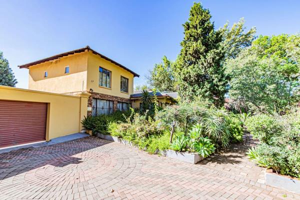 Introducing this stunning 5-bedroom house for sale in Erasmia Pretoria. Boasting a prime location, this property offers a perfect blend ...